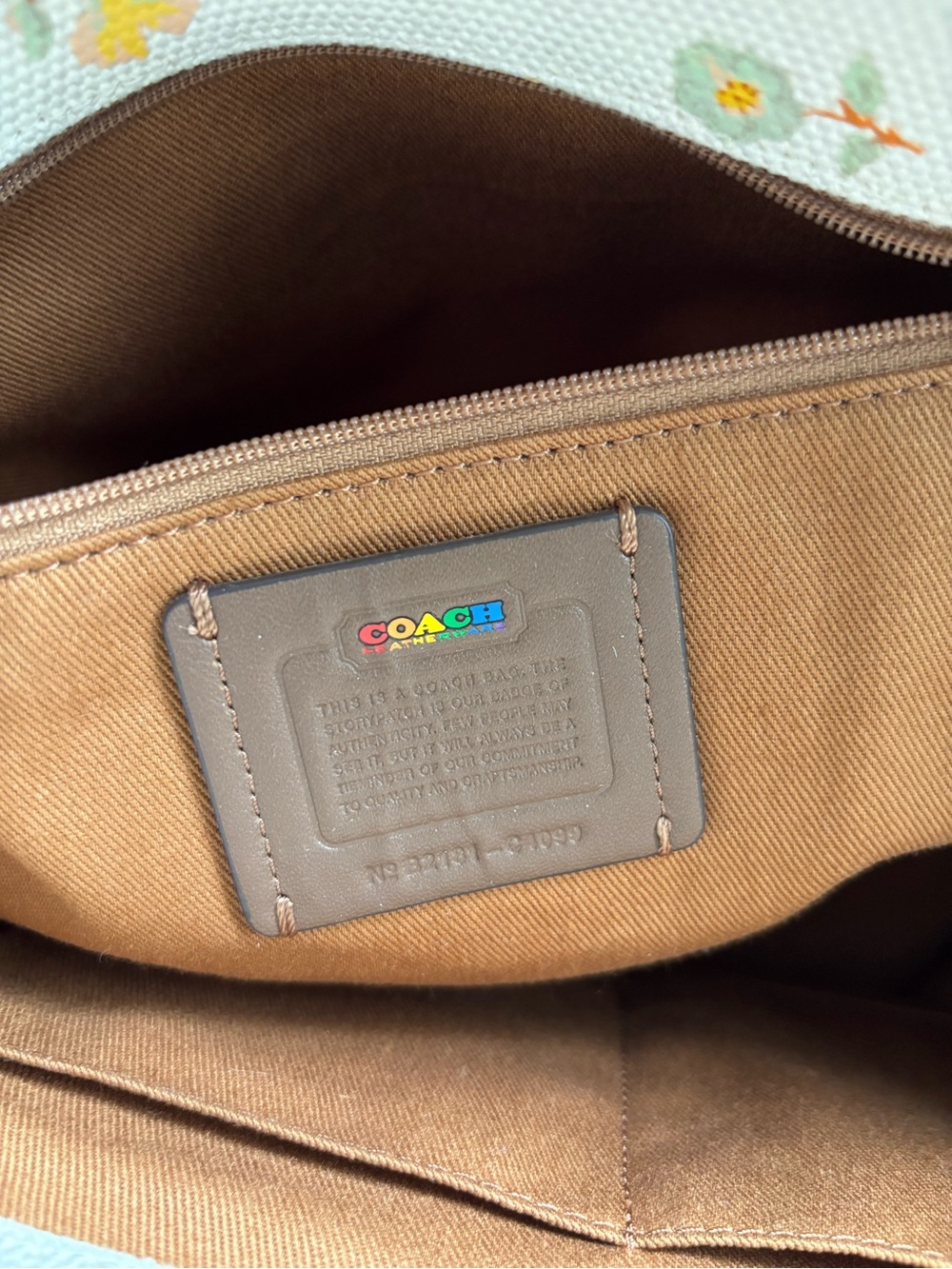 Coach Tote With Rainbow Roller Skate Graphic C4099 Pride Collection - Picture 7 of 15